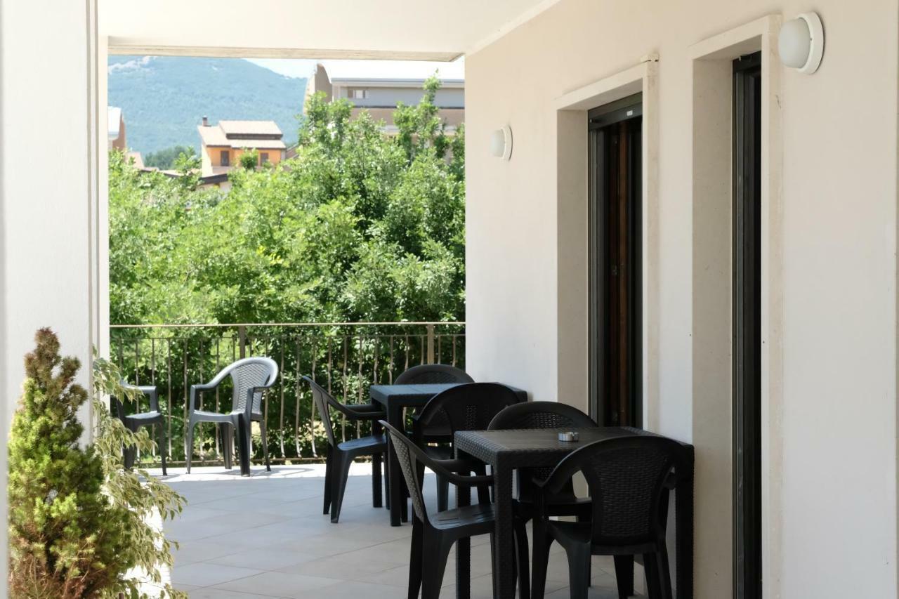 B&B Grandangolo Preturo Extérieur photo
